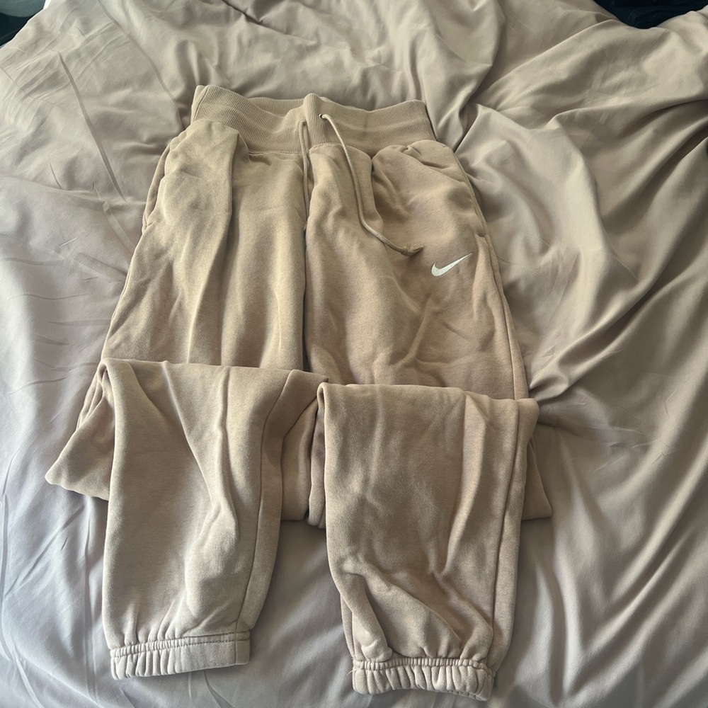 Nike Beige Sweatpants